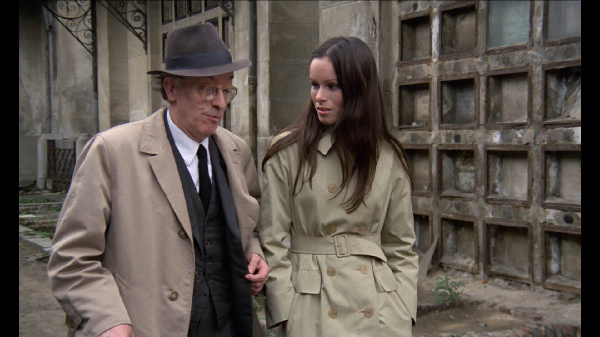 The House Without Frontiers